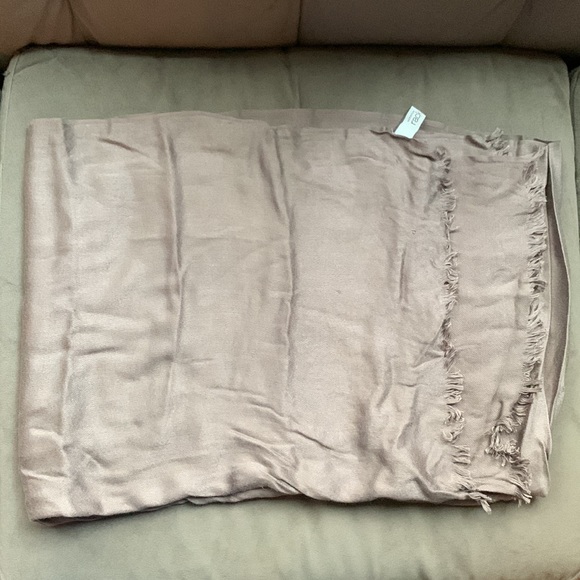 Nordstrom and Nordstrom Rack Scarf Bundle Pashmina Wool Rayon Scarf with Tassels - Picture 5 of 11